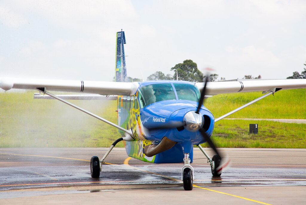 Azul Linhas Aéreas Brasileiras - Estamos encantados com essa obra de arte  do @bruno_aviation. 📸 ​ O que dessa foto te deixa mais nas nuvens, o céu  azul maravilhoso ou o avião