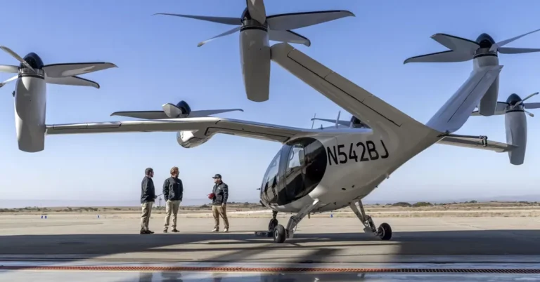 Descubra como os táxis aéreos elétricos (eVTOLs) da Uber, em parceria com a Joby Aviation, vão revolucionar a mobilidade urbana a partir de 2026 com voos sustentáveis e acessíveis